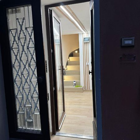 דירות מודנה Elly'S House מראה חיצוני תמונה